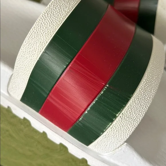 Men’s Gucci slides- original price $510 authentic with box